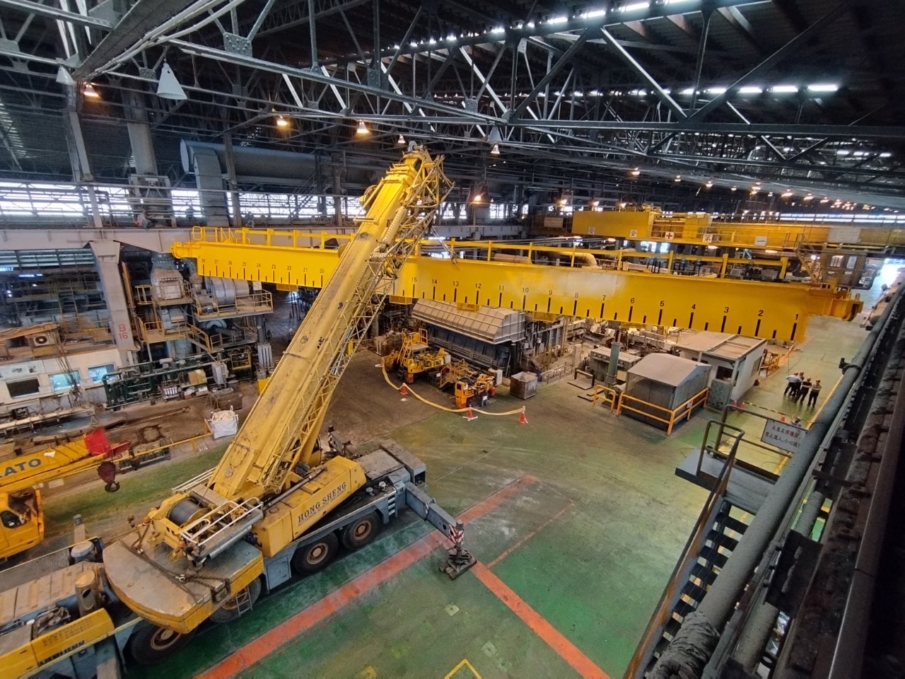 Installation of Large Trolley Girder