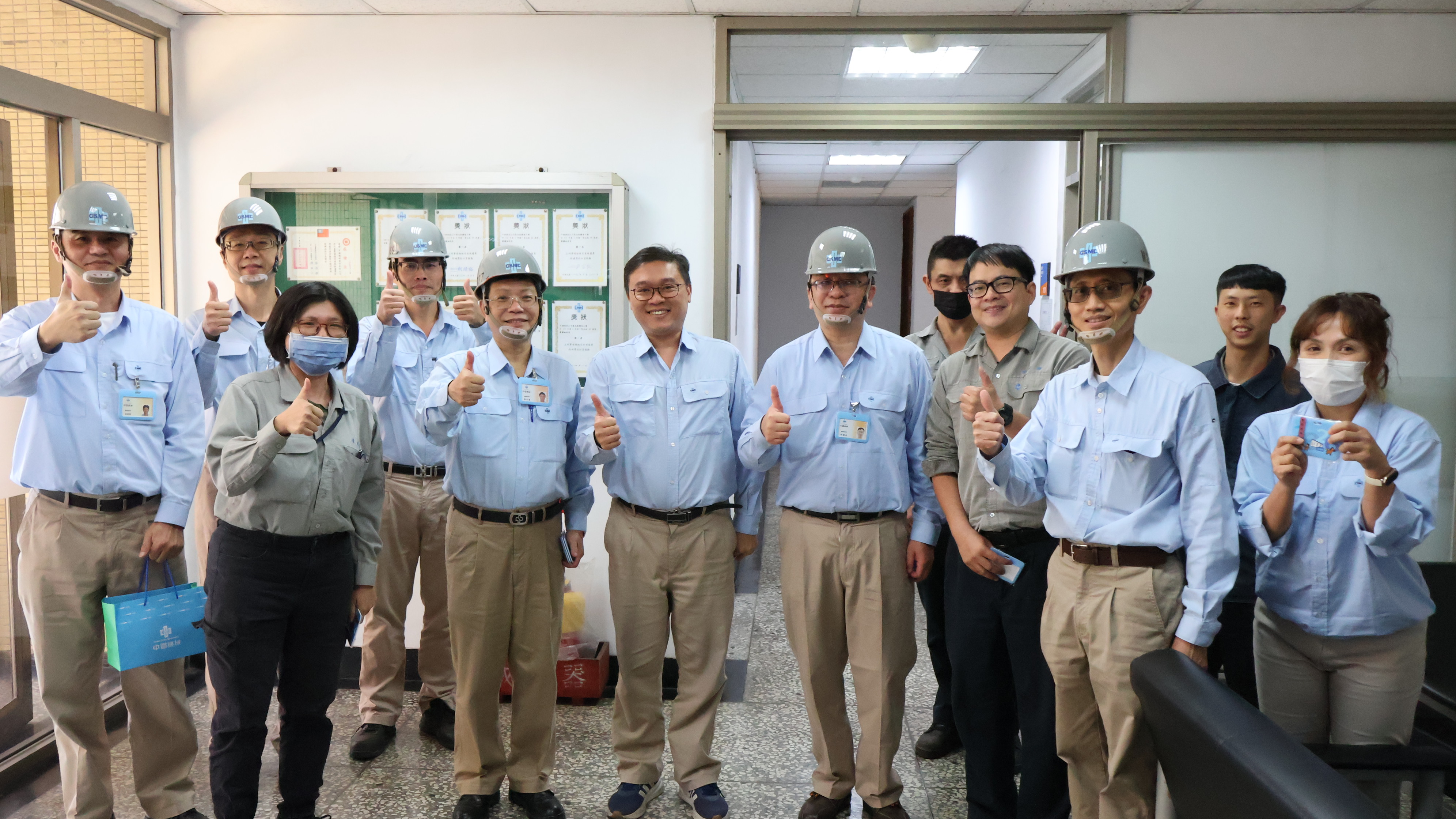 中機經營團隊新春拜年 ⟡.· 喜氣洋洋