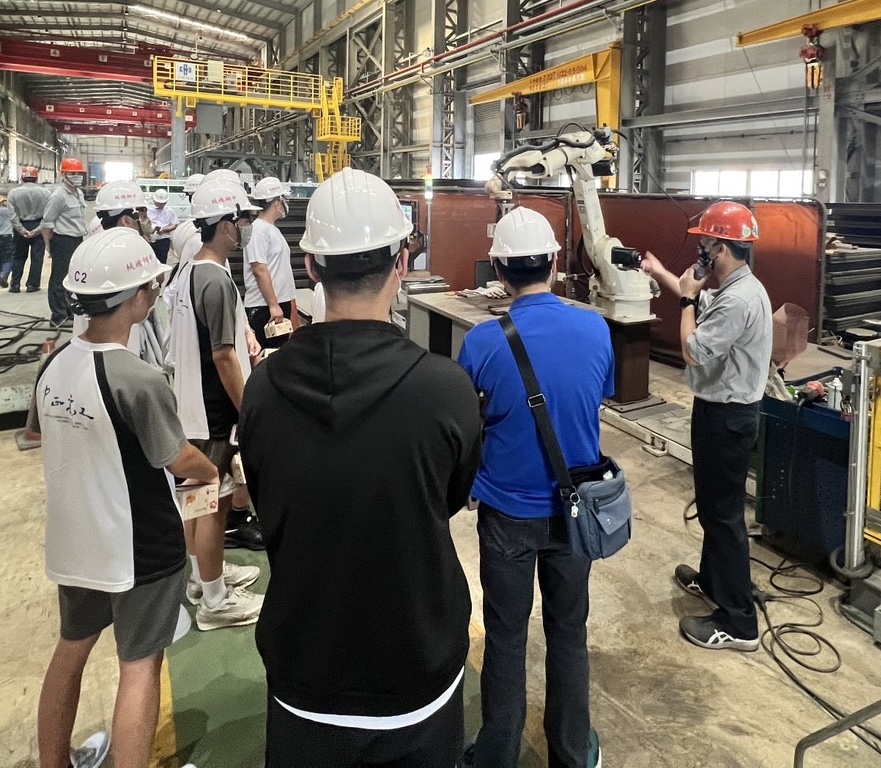 中機傳愛❤頒發優秀學生獎學金